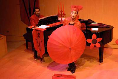 Escena de  Tenor, vivo... y al rojo .