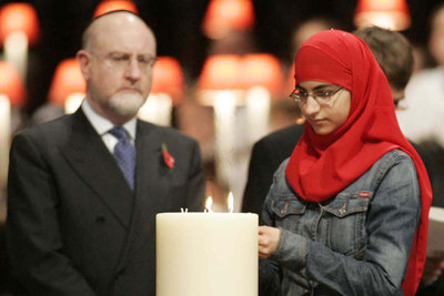 HOMENAJE A LAS VÍCTIMAS DEL 7-J