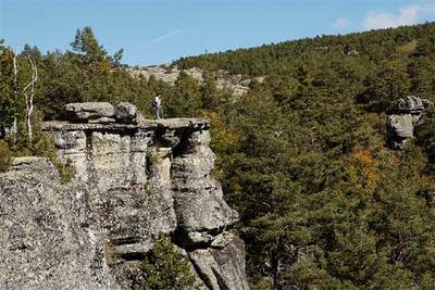 Vista de la parte alta del barranco de las Calderas en el arroyo Palazuelos, en la sierra burgalesa de Neila.