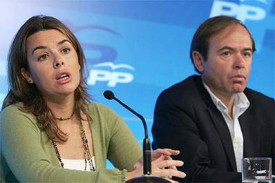 Sáenz de Santamaría, responsable de política autonómica del PP, y García Escudero, portavoz en el Senado.