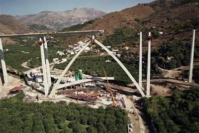 Vista aérea del viaducto donde se produjo el accidente en el que perdieron la vida seis personas.
