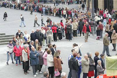 A por la tarta de cumpleaños del metro