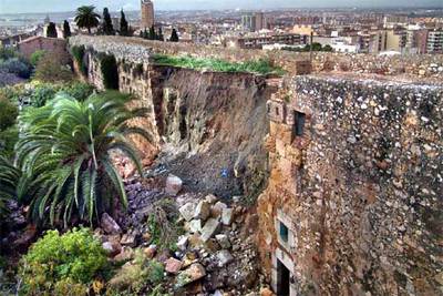 Las lluvias derrumban un tramo de la muralla romana de Tarragona