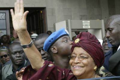 ÁFRICA YA TIENE SU PRIMERA PRESIDENTA