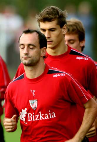 Etxeberria y sus compañeros, con publicidad institucional.