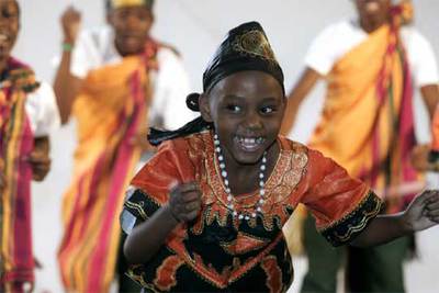 Un coro de niños africanos en Atocha