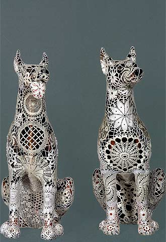 'Guarda 1 y Guarda 2', de Joana Vasconcelos.