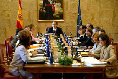 Reunión del Consejo de Ministros en el parador de San Marcos, en León, en julio de 2004.