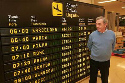 Ángel Iglesias, fundador y presidente de Ikusi, en las instalaciones de la fábrica.