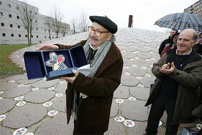 HOMENAJE A IBARROLA.