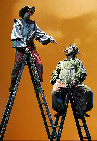 Don Quijote y Sancho hacen el payaso