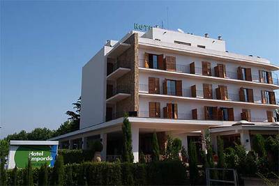 La fachada del hotel Empordá (Figueres), que tuvo a Dalí como cliente.