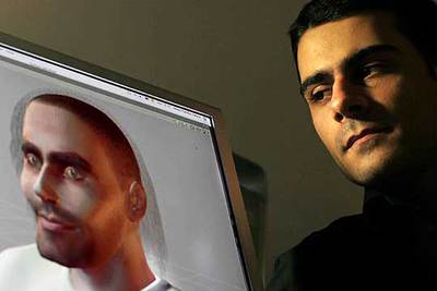 El autor de  versiones literarias en red de los juegos en Internet  La historiadora  y  La conspiración.  versiones literarias en red, el barcelonés David Fariñas.