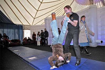 APRENDICES DE ARTISTAS DE CIRCO