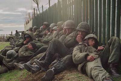 Una imagen de la película  Iluminados por el fuego,  dirigida por Tristán Bauer.