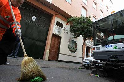 Fachada del local de copas junto al que fue apuñalado el hombre fallecido en Córdoba.