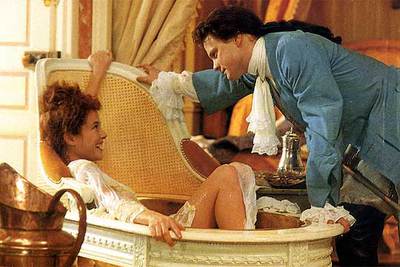 Fotograma de  Valmont,  de Milos Forman.