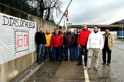 Los vigilantes privados de la comisaría de Erandio llevan 60 días de huelga