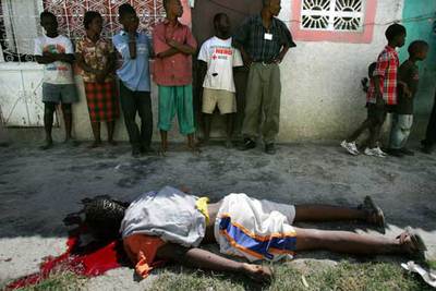 NUEVO ENFRENTAMIENTO CON LOS 'CASCOS AZULES'.