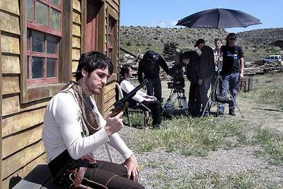 Alumnos de la ECAM ruedan un 'western' en Tabernas (Almería).