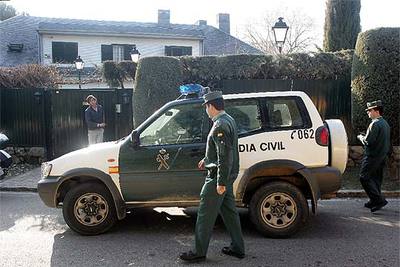 Un hombre mata a su esposa y se suicida