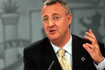 Jesús Caldera, en una reciente comparecencia tras el Consejo de Ministros.