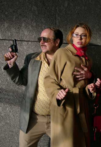 Santiago Segura e Yvonne Sciò, en  Torrente 3: el protector .