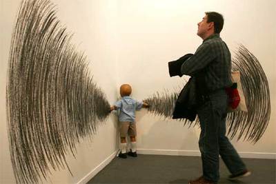 Obra  Me voy,  de Jorge Pineda, en la galería Artespacio de Chile, Arco 2005.