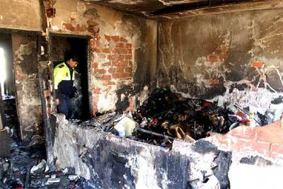 Un incendio en Sant Vicent del Raspeig motiva el desalojo de tres familias