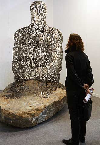  Soul  (2005), de Jaume Plensa, en la galería Toni Tàpies de Barcelona.