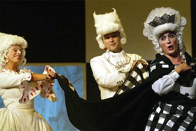 Representación en Valencia, en 2004, de 'Il burbero di buon cuore', ópera de Martín y Soler.