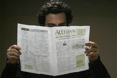 Lector de la hoja parroquial  Aleluya .