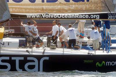 La tripulación del  Movistar  celebra el triunfo sobre el  ABN AMRO. 