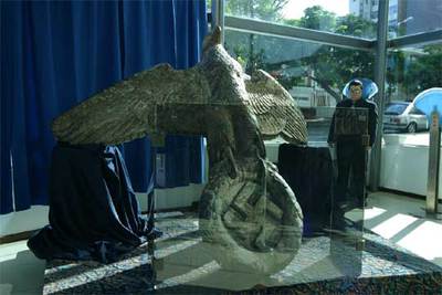 El águila recuperada del   Graf Spee  .