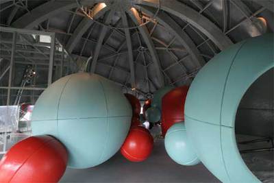  La esfera de los niños,  de Alicia Framis.