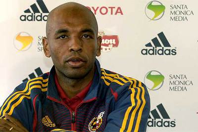  Fecha y lugar de nacimiento : 17-07-1976, Río de Janeiro (Brasil)rn Demarcación : Mediocampistarn Equipo : Villarreal