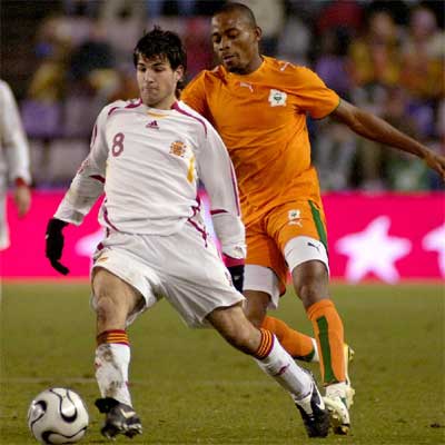  Fecha y lugar de nacimiento : 04-05-1987, Arenys del Marrn Demarcación : Mediocampistarn Equipo : Arsenal