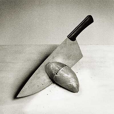 'Cuchillo y pan', de Chema Madoz.