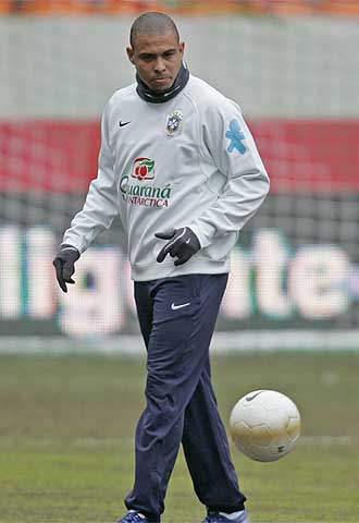 Ronaldo, el martes en Moscú preparándose con la selección brasileña.