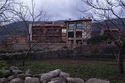El hotel y   spa   Túnel del Hada abrió sus puertas el pasado verano en Jerte (Cáceres).
