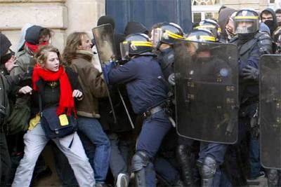 Se extiende la revuelta de los estudiantes franceses