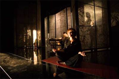 Lurdes Barba, durante un ensayo de  Sangre lunar.  