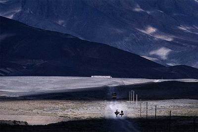 Una remota carretera  en el Alto Atlas marroquí.