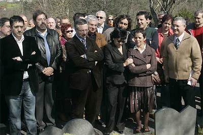 Los socialistas recuerdan a Froilán Elespe