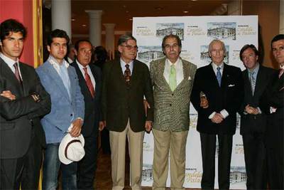 Homenaje a un matador de toros, Rafael de Paula