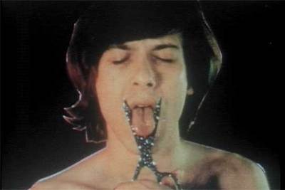 Imagen del filme 'T.O.U.C.H.I.N.G.' (1968).