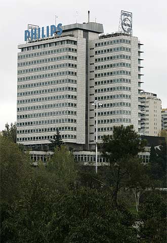 Colonial compra la sede de Philips