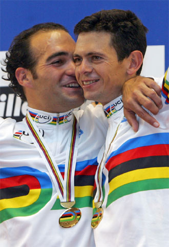 Isaac Gálvez, a la izquierda, y Joan Llanera, en el podio.