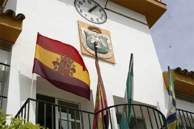 La bandera republicana, en un Ayuntamiento