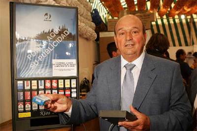 Nueva máquina para vender tabaco en los quioscos